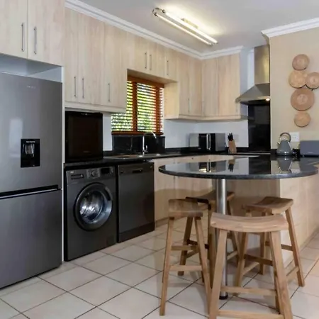 Eighteen Siesta -Family Only Ballito Exterior photo